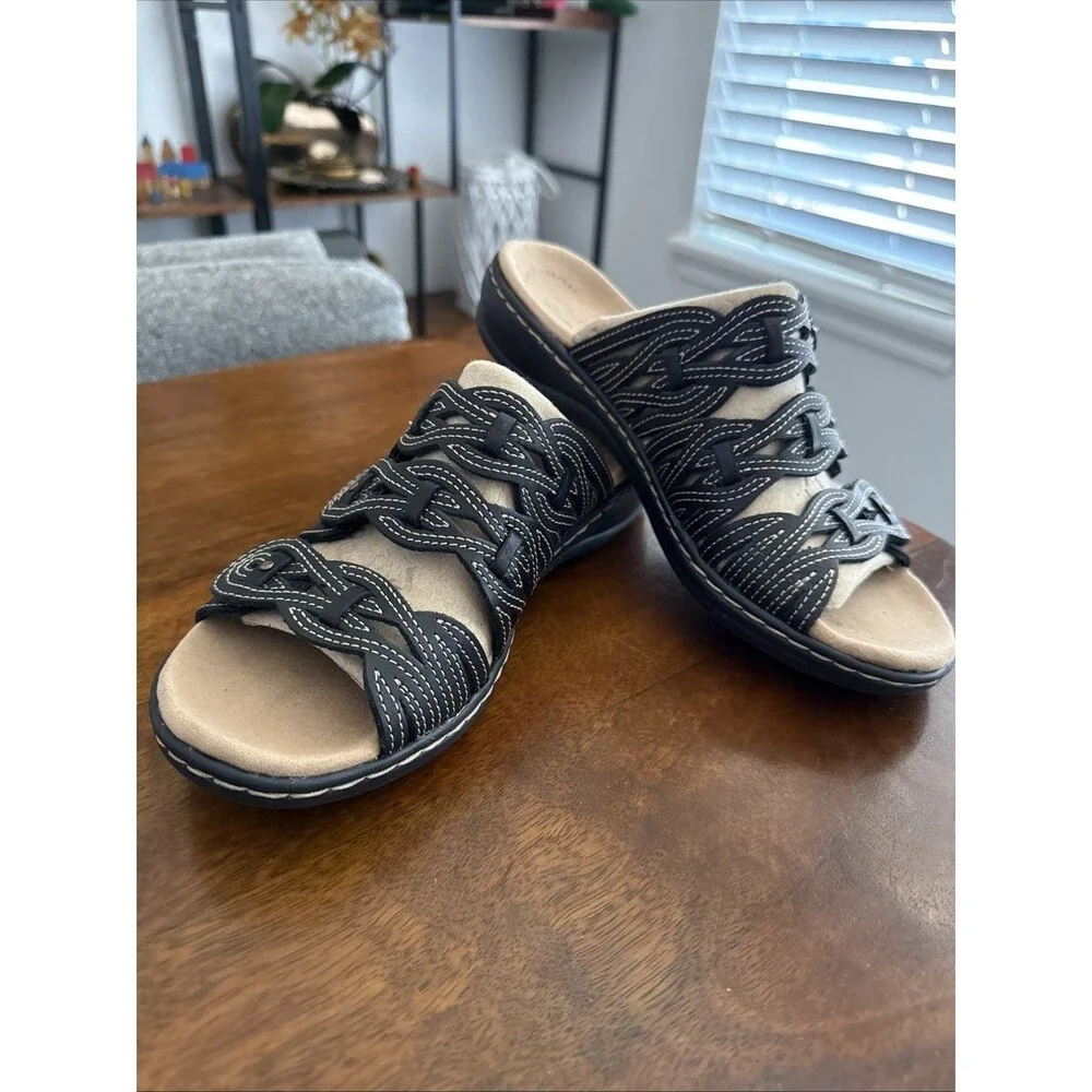 Clarks Leather Leisa Faye Sz 37.5 Adjustable Triple Strap Slip On Black Sandals